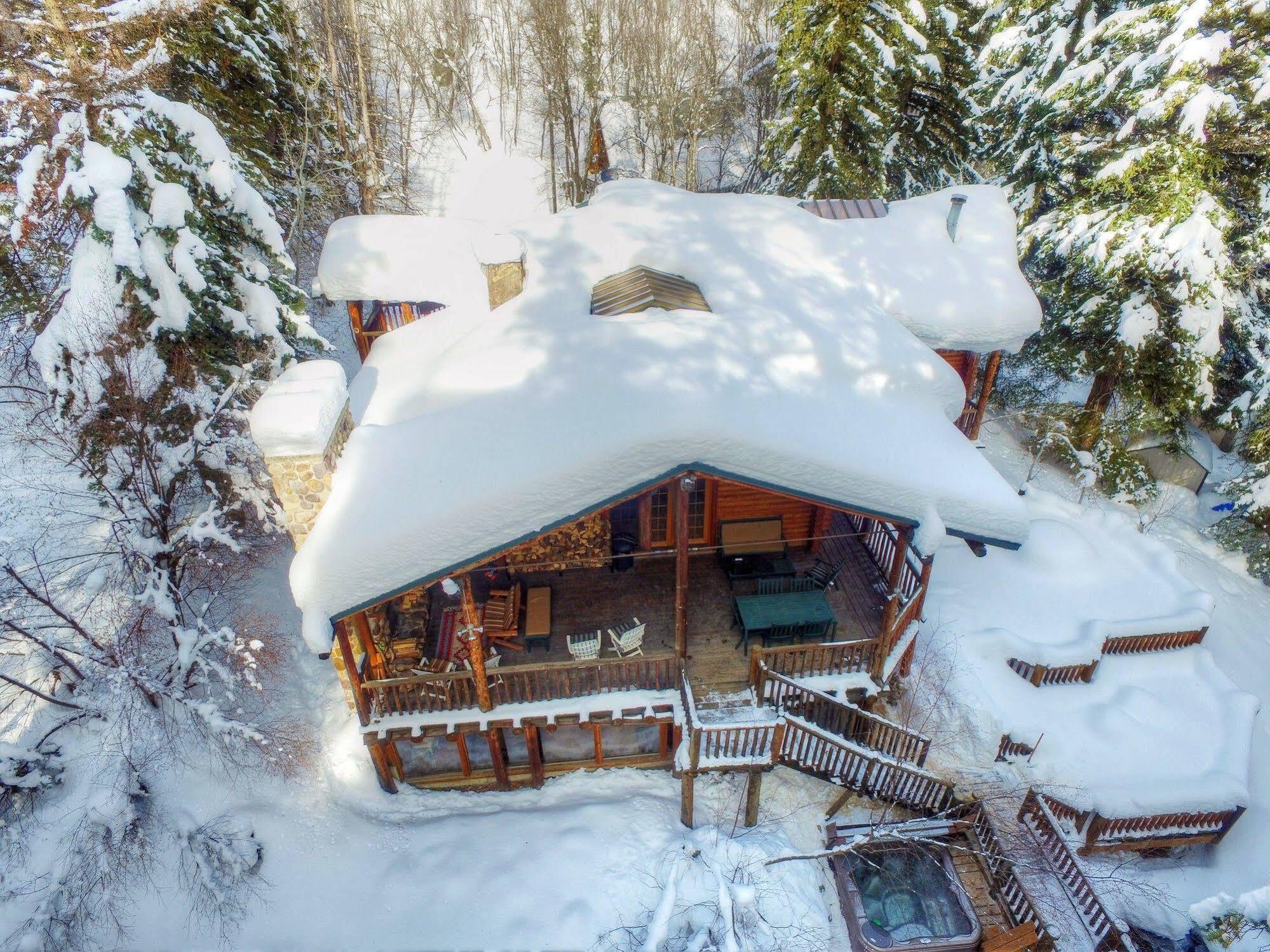 Log Cabin On The Stream Sundance エクステリア 写真